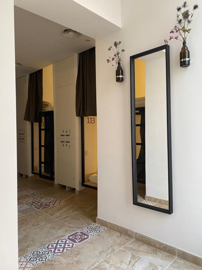 Numero Trece - Free Towels, Coffee & Tea, Remote Check-in (adults Only) Auberge de jeunesse Alicante
